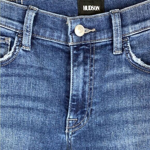 Hudson Amina Mid-Rise Bermuda Shorts Raw Hem Size 25 - Picture 3 of 5